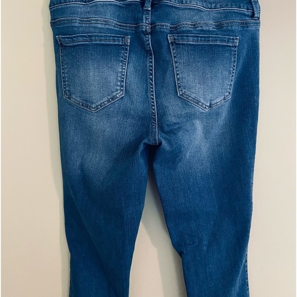 Torrid Distressed Mid Rise Skinny Jeans    Size 10R - Picture 7 of 13